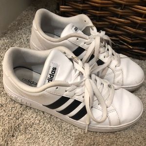 Adidas Sneakers Size 7
